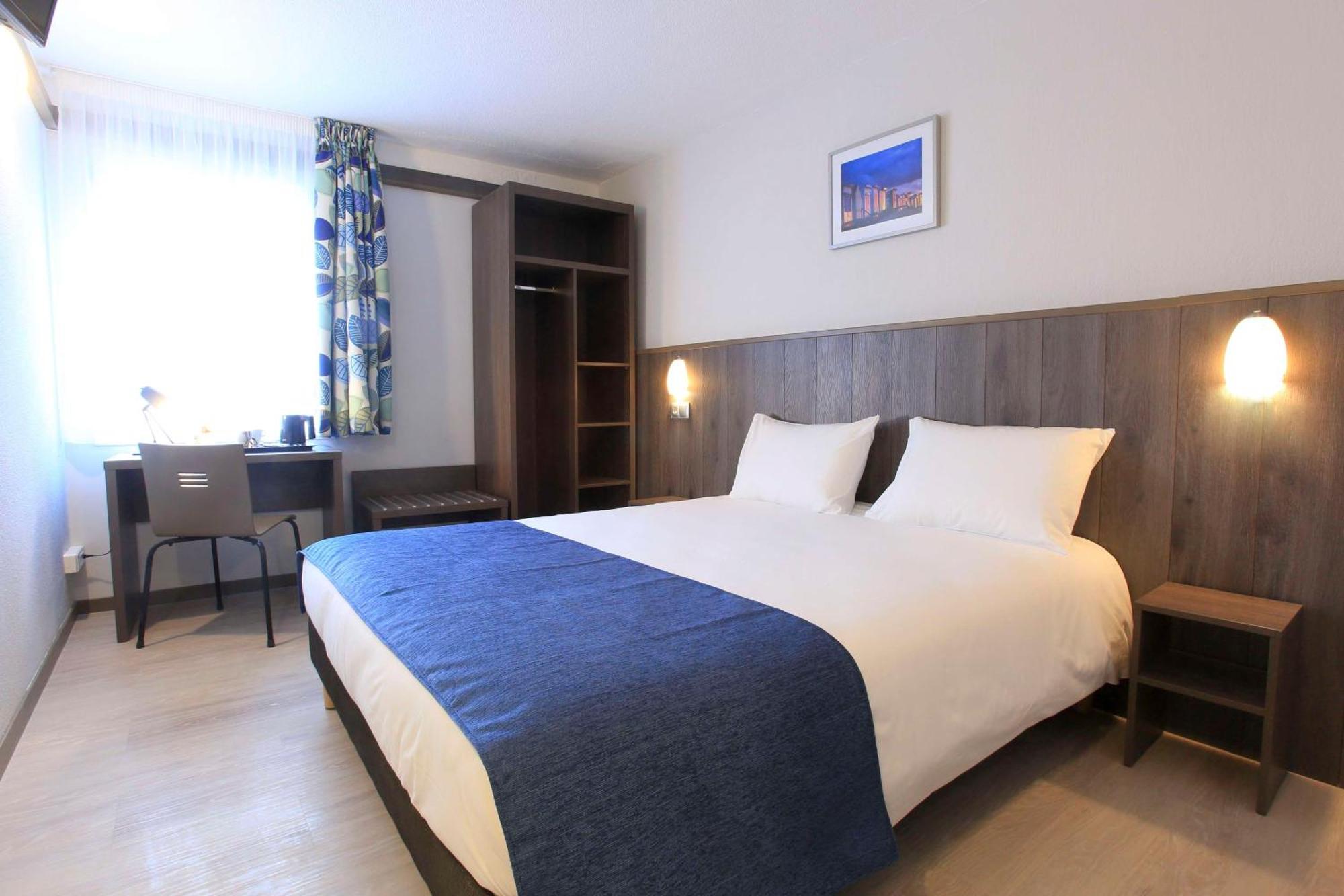 Brit Hotel Кале Екстериор снимка