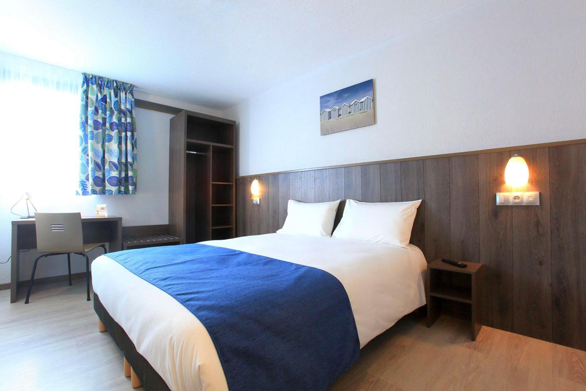 Brit Hotel Кале Екстериор снимка